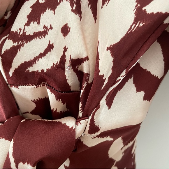 ZARA Mini Wrap Dress Size MEDIUM Brown Floral Pattern - Picture 3 of 4